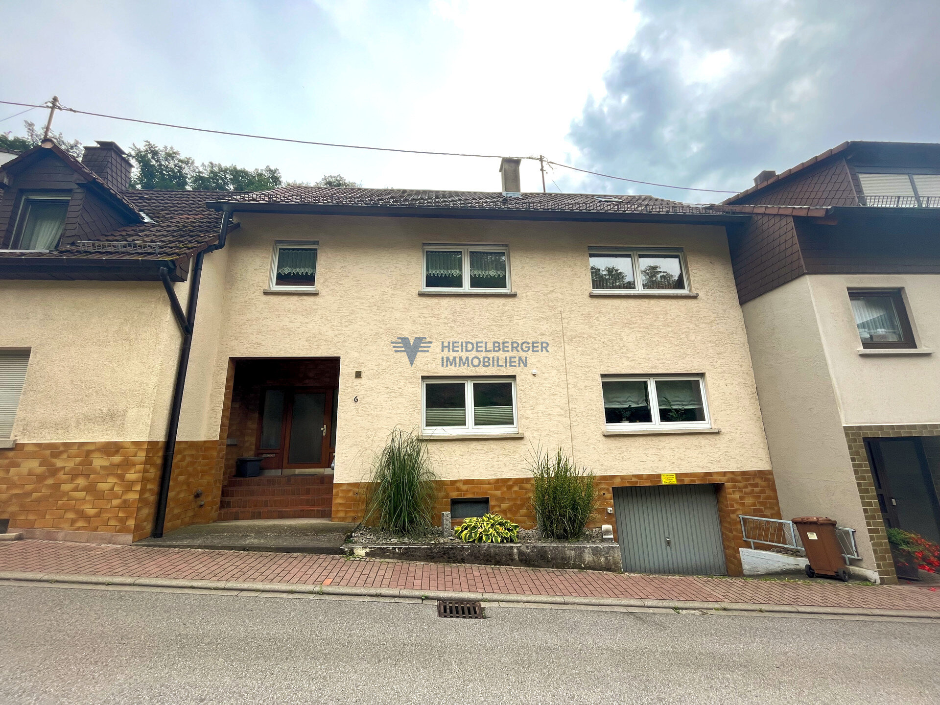 Mehrfamilienhaus zum Kauf 460.000 € 8 Zimmer 186 m²<br/>Wohnfläche 145 m²<br/>Grundstück Dossenheim Dossenheim 69221