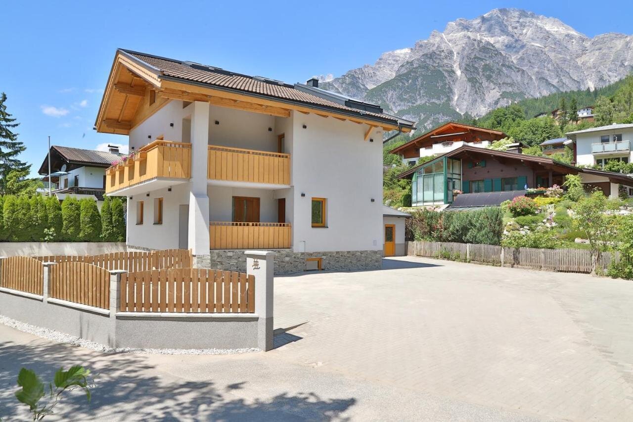 Haus zum Kauf 1.500.000 € 280 m²<br/>Wohnfläche 665 m²<br/>Grundstück Leogang 5771