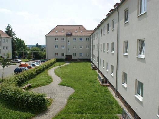Wohnung zur Miete 360 € 4 Zimmer 62,3 m² EG Mittelstr. 21 Altenburg 04600