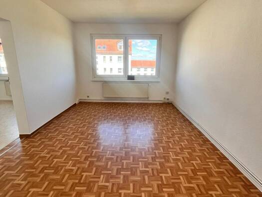Wohnung zur Miete 283 € 2 Zimmer 47,1 m² 2. Geschoss frei ab sofort Wettiner Ring 56 Colditz 04680