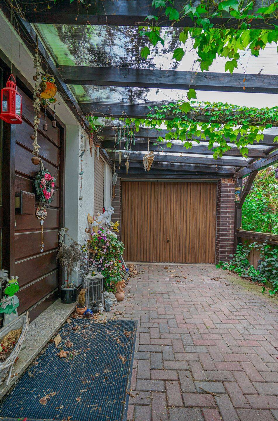 Immobilie in Mehlingen - Großzügiges Einfamilienhaus mit Einliegerwohnung – Schöne Südterrasse, Garten, Garage, Carport, Stellplatz & tol-lem Grundstück in gehobener Wohnlage - Bild 4