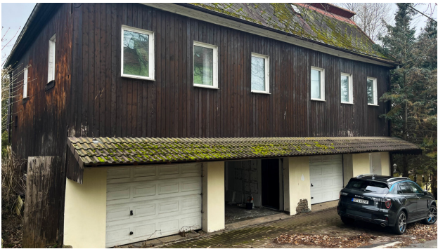 Mehrfamilienhaus zum Kauf provisionsfrei 45.000 € 7 Zimmer 300 m²<br/>Wohnfläche 340 m²<br/>Grundstück Wiesenburg Wildenfels 08134