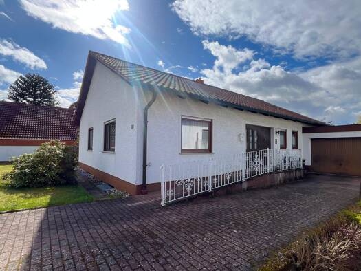 Bungalow zum Kauf 399.000 € 3 Zimmer 135 m² 716 m² Grundstück Limbach Kirkel 66459