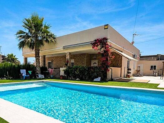 Villa zum Kauf 410.000 € 3 Zimmer 130 m² 785 m² Grundstück Av. Garcia Lorca 27 Torrevieja 03184