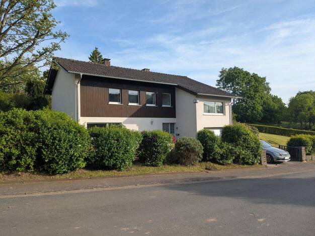Einfamilienhaus zum Kauf provisionsfrei 470.000 € 8 Zimmer 160 m² 1.139 m² Grundstück Wickers Hilders 36115