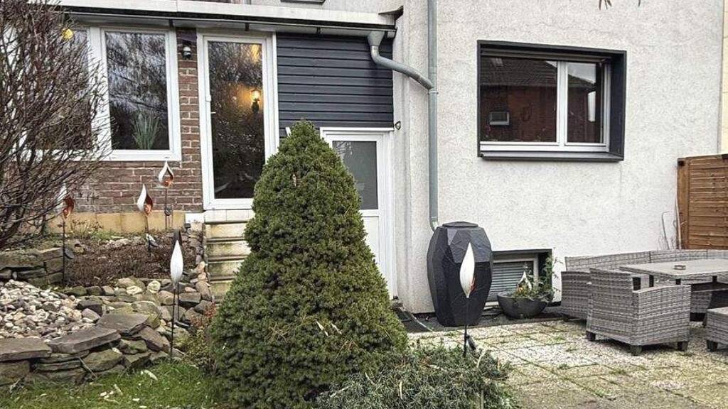 Doppelhaushälfte zum Kauf 329.900 € 5 Zimmer 115 m² 371 m² Grundstück frei ab sofort Aldenrade Duisburg 47179