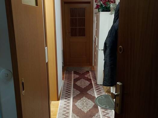 Wohnung zur Miete 700 € 1 Zimmer 81 m² 4. UG frei ab sofort Moosach München 80992