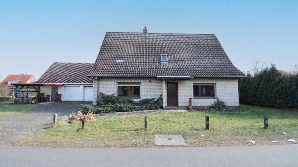 Einfamilienhaus zum Kauf 149.000 € 6 Zimmer 140,2 m² 1.250,2 m² Grundstück Ehrenburg 27248