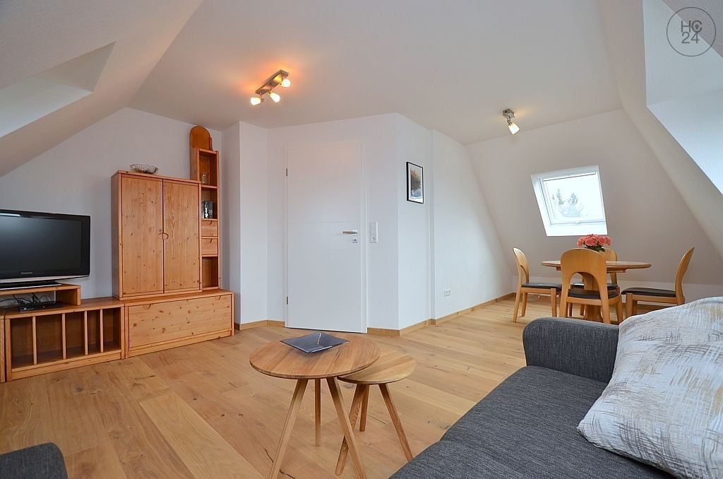 Wohnung zur Miete Wohnen auf Zeit 1.150 € 2 Zimmer 42 m²<br/>Wohnfläche 01.12.2024<br/>Verfügbarkeit Weilimdorf Stuttgart 70499