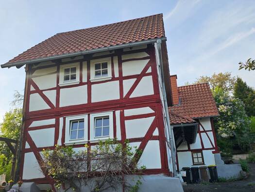 Einfamilienhaus zur Miete 1.050 € 4 Zimmer 100 m² 124 m² Grundstück frei ab 01.10.2026 Eltmannshausen Eschwege 37269
