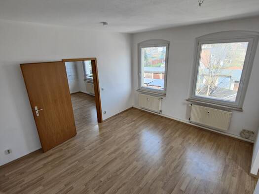 Wohnung zur Miete 349 € 2 Zimmer 47 m² Geschoss 2/2 frei ab sofort Apolda 99510