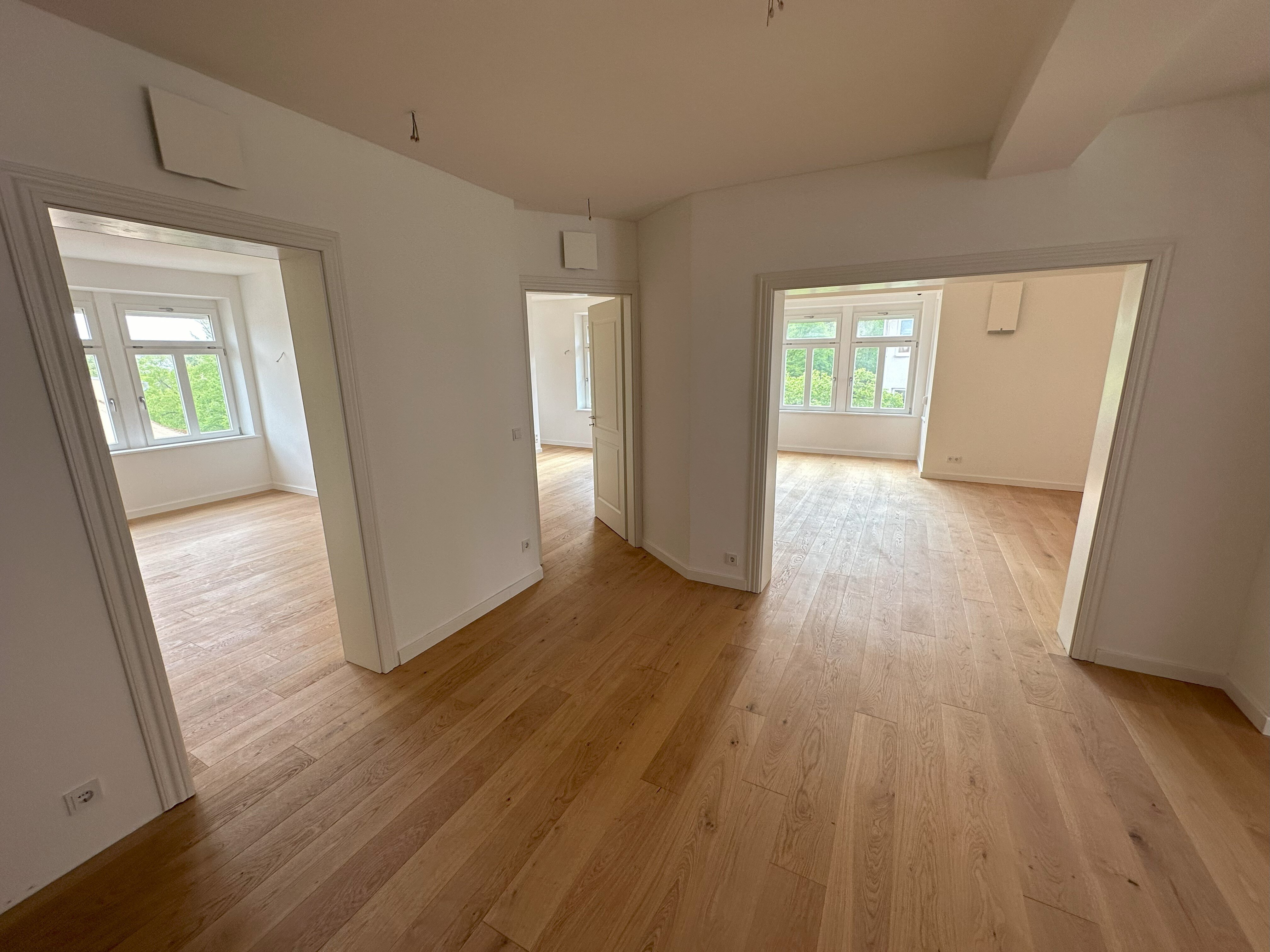 Wohnung zum Kauf provisionsfrei 695.000 € 5 Zimmer 115,1 m²<br/>Wohnfläche 2.<br/>Geschoss ab sofort<br/>Verfügbarkeit Heinrich-von-Buz-Straße 9 Rechts der Wertach Augsburg 86153