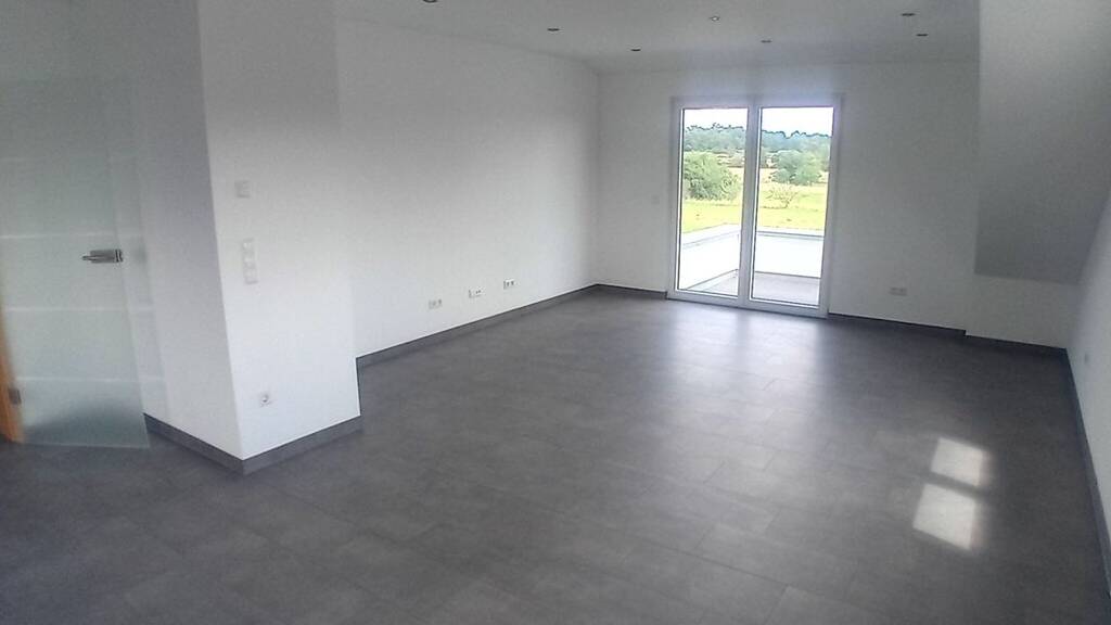 Wohnung zur Miete 1.150 € 3,5 Zimmer 95 m² Geschoss EG/2 frei ab sofort Rot St. Leon-Rot 68789