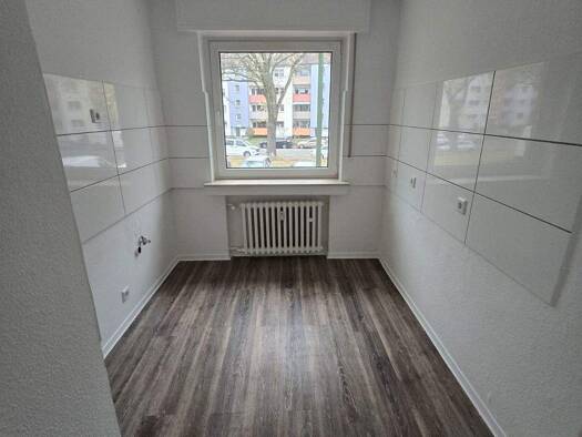 Wohnung zur Miete 430 € 2 Zimmer 60,7 m² 1. Geschoss frei ab sofort Tellmannstraße 22 Röttgersbach Duisburg 47167