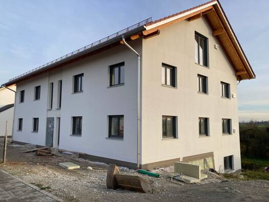 Wohnung zur Miete 1.890 € 4 Zimmer 126 m² Geschoss EG/3 frei ab 01.03.2026 Niederding Oberding 85445