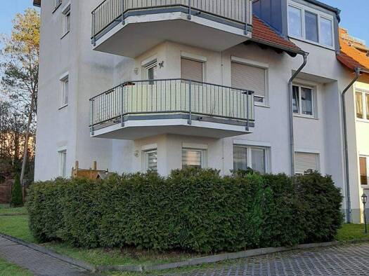 Wohnung zur Miete 562 € 3 Zimmer 74,9 m² frei ab sofort Meeraner Straße 70 c Ponitz 04639