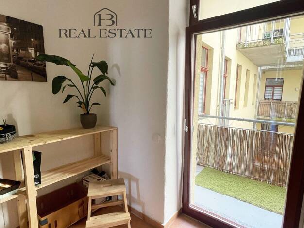 Wohnung zur Miete 611 € 3 Zimmer 76,4 m² 2. Geschoss frei ab 01.10.2026 Schleinufer 20 Altstadt Altstadt 39104