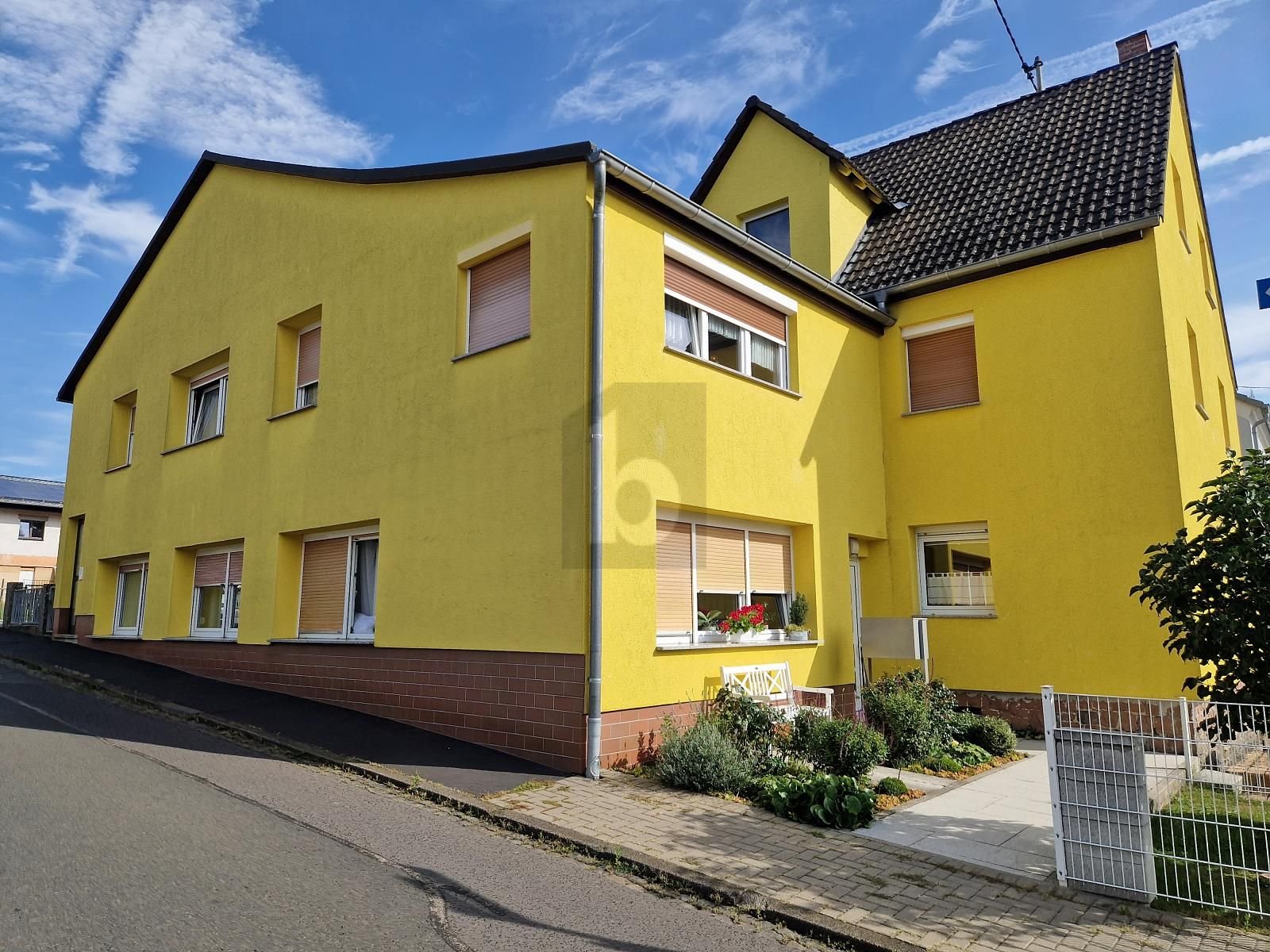 Mehrfamilienhaus zum Kauf als Kapitalanlage geeignet 699.000 € 13 Zimmer 316 m² 880 m² Grundstück Holzheim Pohlheim 35415