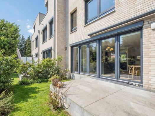 Reihenmittelhaus zum Kauf 1.080.000 € 4,5 Zimmer 131 m² 176 m² Grundstück Blankenese Hamburg 22587