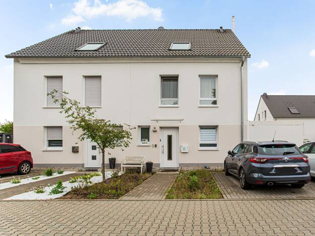 Doppelhaushälfte zum Kauf 579.000 € 6 Zimmer 180 m² 202 m² Grundstück Büdesheim 61137