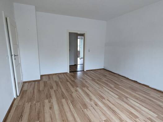 Wohnung zur Miete 449 € 3 Zimmer 69 m² 1. Geschoss frei ab 01.03.2026 Leulitzer Str. 8 Bennewitz 04828