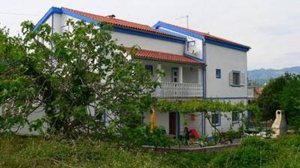 Haus zum Kauf 388.000 € 12 Zimmer 196 m² 584 m² Grundstück Silo 51515