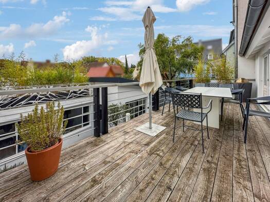 Haus zur Miete 2.900 € 6 Zimmer 200 m² 261 m² Grundstück frei ab sofort St. Georgen Freiburg im Breisgau / Sankt Georgen 79111