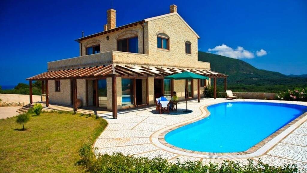 Villa zum Kauf 1.300.000 € 7 Zimmer 375 m² 4.000 m² Grundstück Korfu 49100