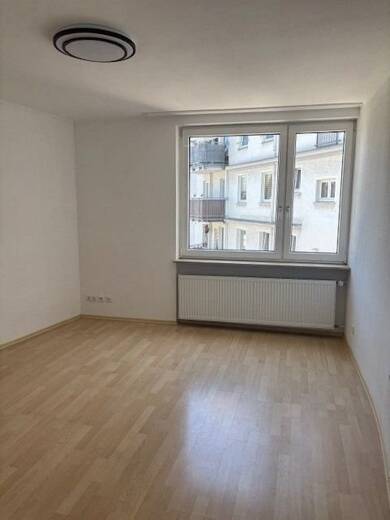 Studio zur Miete 750 € 1 Zimmer 26 m² 1. Geschoss frei ab sofort Altstadt Mainz 55116