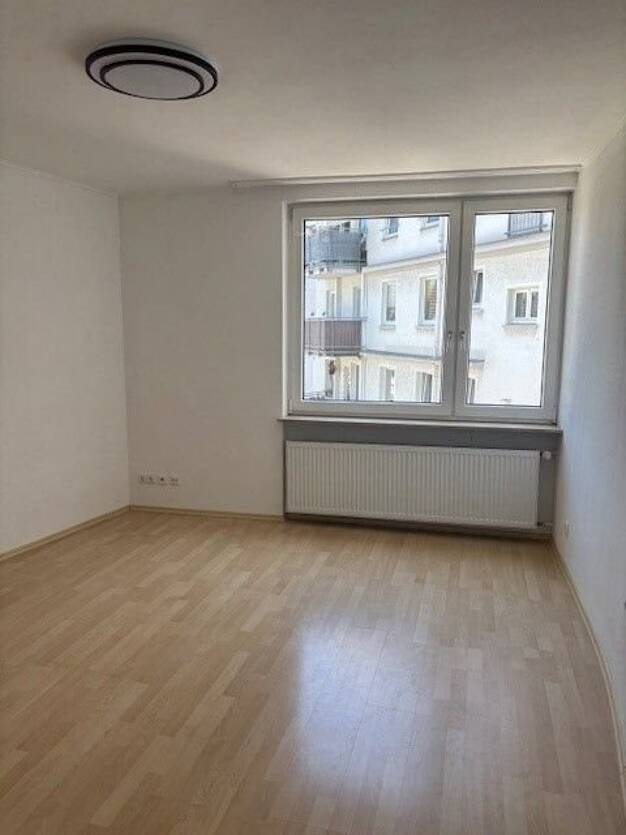 Studio zur Miete 750 € 1 Zimmer 26 m² 1. Geschoss frei ab sofort Altstadt Mainz 55116