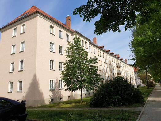 Wohnung zur Miete 250 € 1,5 Zimmer 48,3 m² frei ab sofort Franz-Mehring-Straße 105 Pölbitz Zwickau 08058