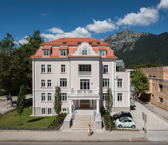 Wohnung zum Kauf 359.000 € 2 Zimmer 61 m²<br/>Wohnfläche 1.<br/>Geschoss Bad Reichenhall Bad Reichenhall 83435