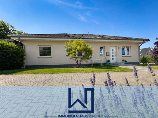 Einfamilienhaus zum Kauf 276.000 € 4 Zimmer 100,5 m² 702 m² Grundstück Wulkenzin 17039
