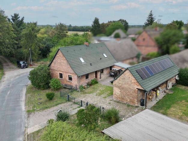 Doppelhaushälfte zum Kauf 176.000 € 5 Zimmer 117 m² 1.754 m² Grundstück Demnitz Altwigshagen 17379