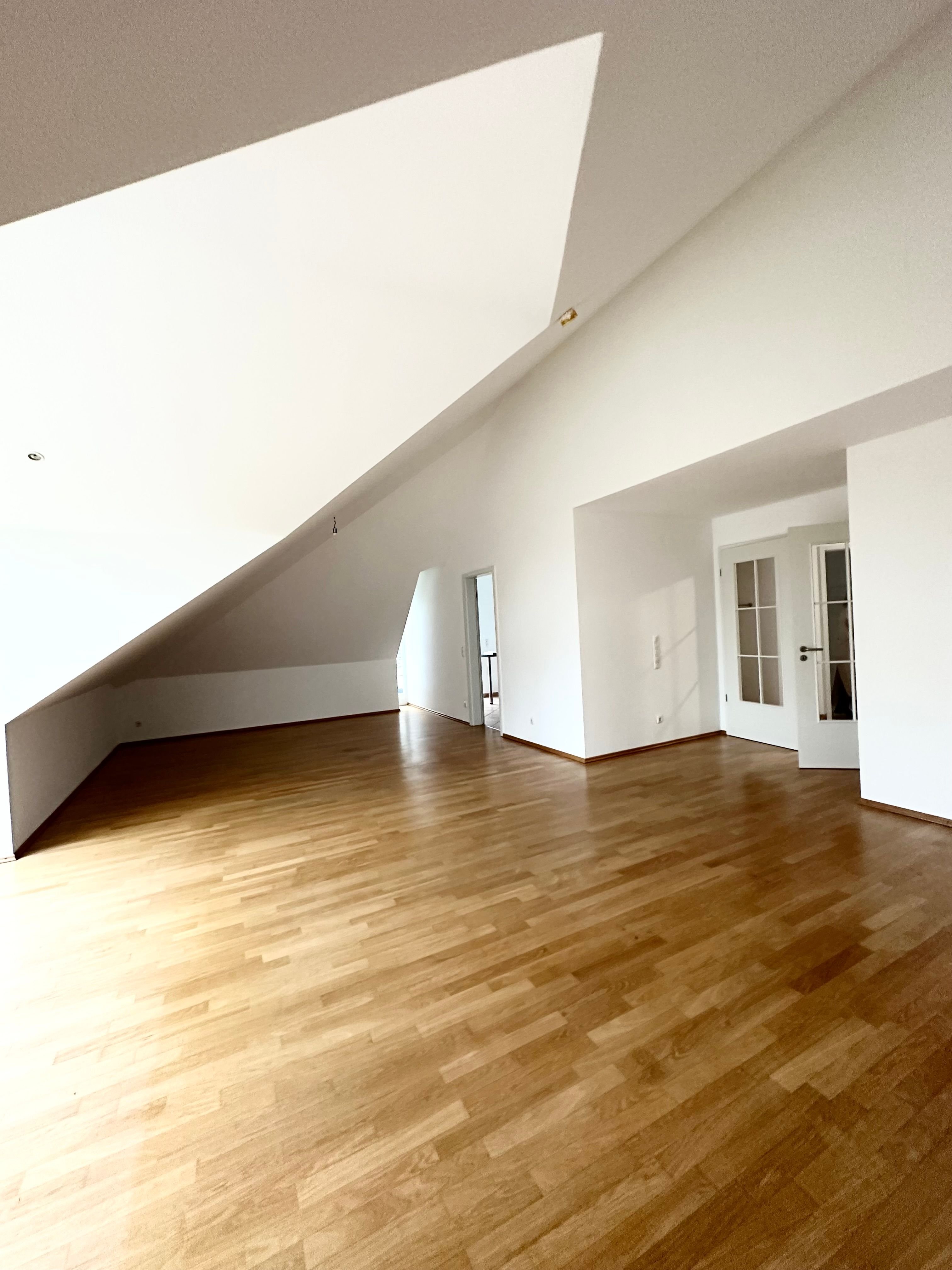 Maisonette zur Miete 2.450 € 3,5 Zimmer 130 m²<br/>Wohnfläche Grünwald Grünwald 82031