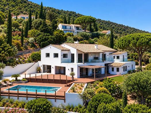 Villa zum Kauf - Erstbezug provisionsfrei 2.990.000 € 7 Zimmer 258 m² 1.900 m² Grundstück Avenue des Chevreuils 207 Cavalaire-sur-Mer 83240