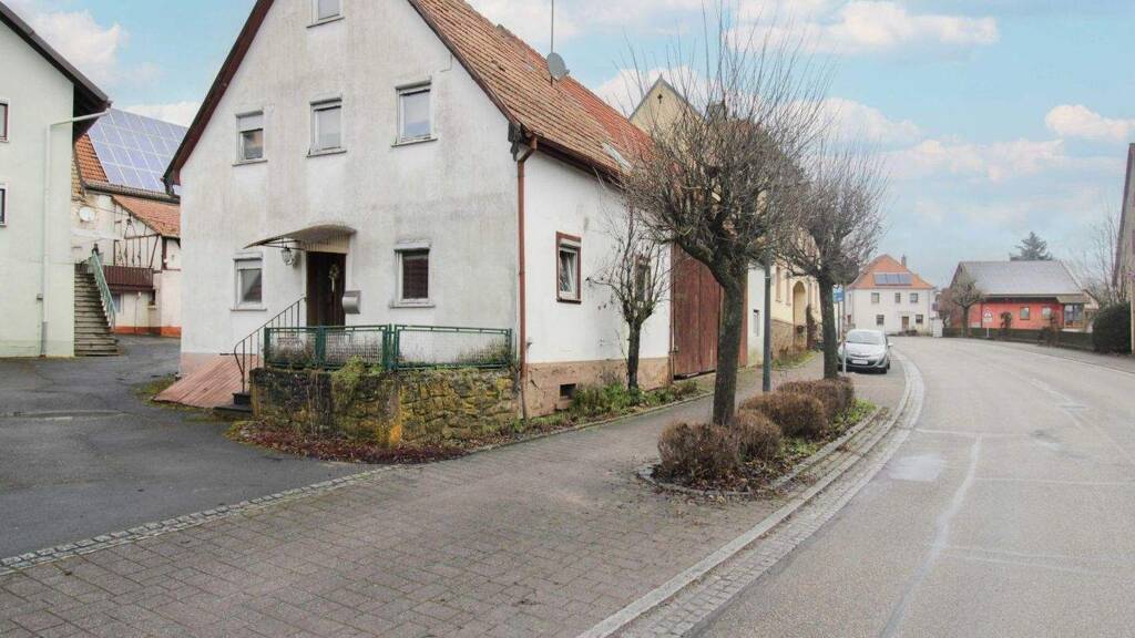 Einfamilienhaus zum Kauf 65.000 € 4 Zimmer 115,3 m² 95,3 m² Grundstück Großrinderfeld 97950