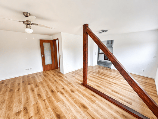 Wohnung zur Miete 1.350 € 2 Zimmer 75 m² Geschoss 2/3 frei ab sofort Unterrath Stadtbezirk 6 40468