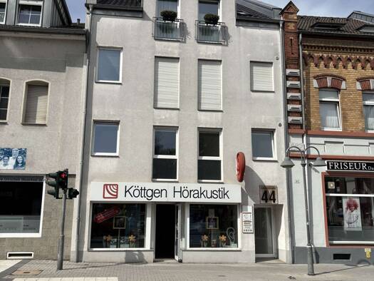 Wohnung zur Miete 1.049 € 4,5 Zimmer 109 m² Geschoss 1/3 frei ab sofort Lindenstraße 44 Bedburg 50181
