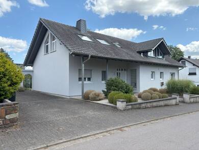 Mehrfamilienhaus zur Miete 1.650 € 6 Zimmer 175 m² 700 m² Grundstück frei ab sofort Heckendalheim Mandelbachtal 66399