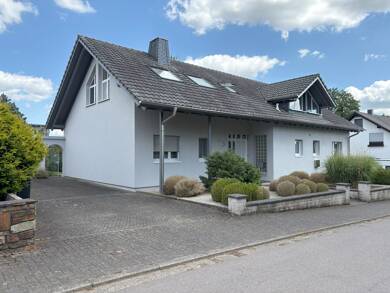 Mehrfamilienhaus zur Miete 1.650 € 6 Zimmer 175 m² 700 m² Grundstück frei ab sofort Heckendalheim Mandelbachtal 66399