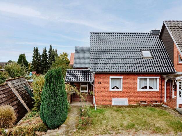 Doppelhaushälfte zum Kauf 189.000 € 4 Zimmer 80 m² 315 m² Grundstück Deutsch Evern 21407