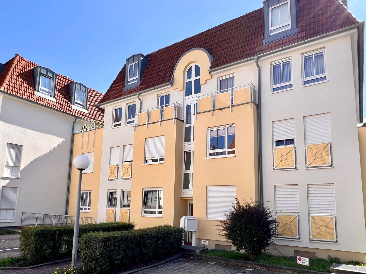 Property thumbnail 2