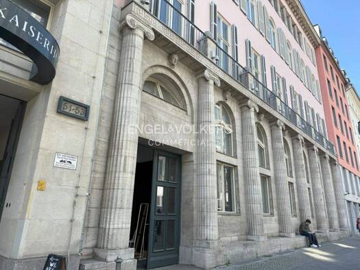 Ladenfläche zur Miete 22.161 € 820,8 m² Verkaufsfläche teilbar ab 628 m² Mitte Berlin 10117