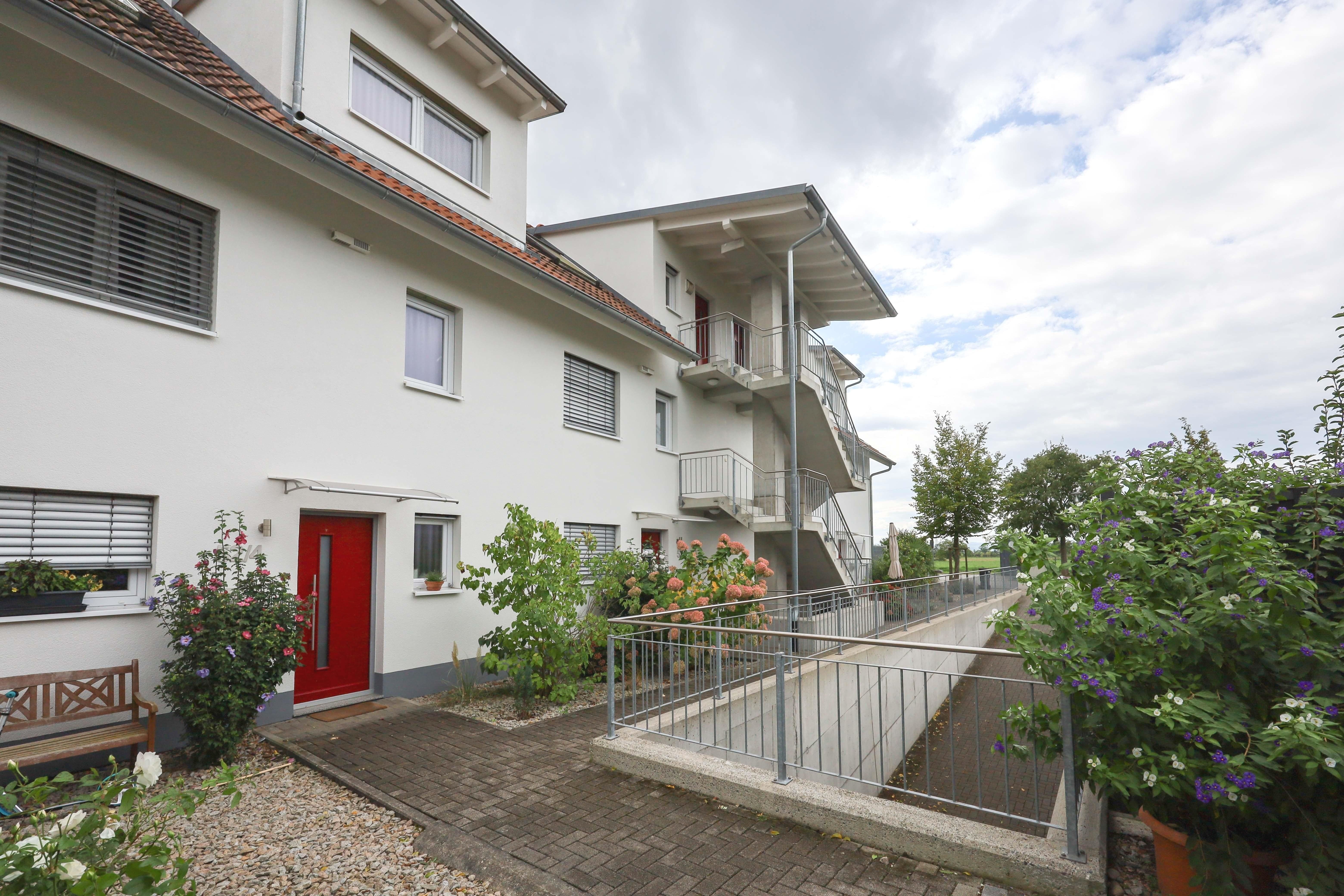 Maisonette zum Kauf 539.000 € 5 Zimmer 122,8 m²<br/>Wohnfläche 2.<br/>Geschoss ab sofort<br/>Verfügbarkeit Haltingen Weil am Rhein 79576