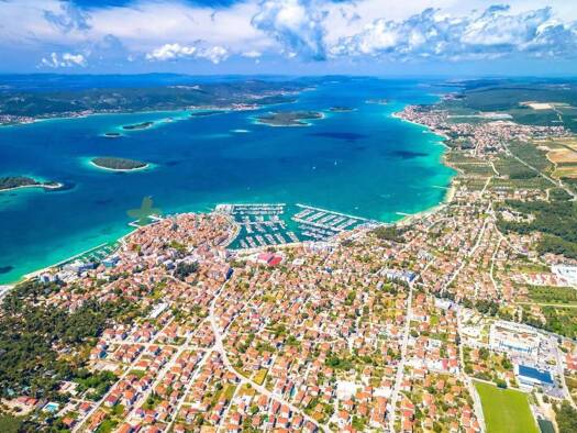 Wohn- und Gewerbegrundstück zum Kauf 176.000 € Biograd na Moru 23210