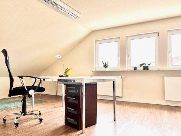 Bürofläche zur Miete provisionsfrei 750 € 38 m² Bürofläche Max-Eyth-Str. Grunbach Remshalden 73630