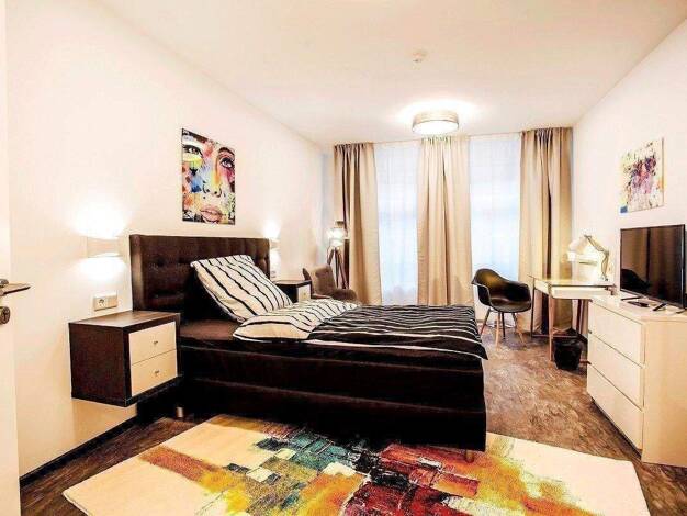 WG-Zimmer zur Miete Wohnen auf Zeit 540 € 14 m² 3. Geschoss frei ab 15.08.2025 Taunusstraße 00 3.OGli Bahnhofsviertel Frankfurt am Main 60329