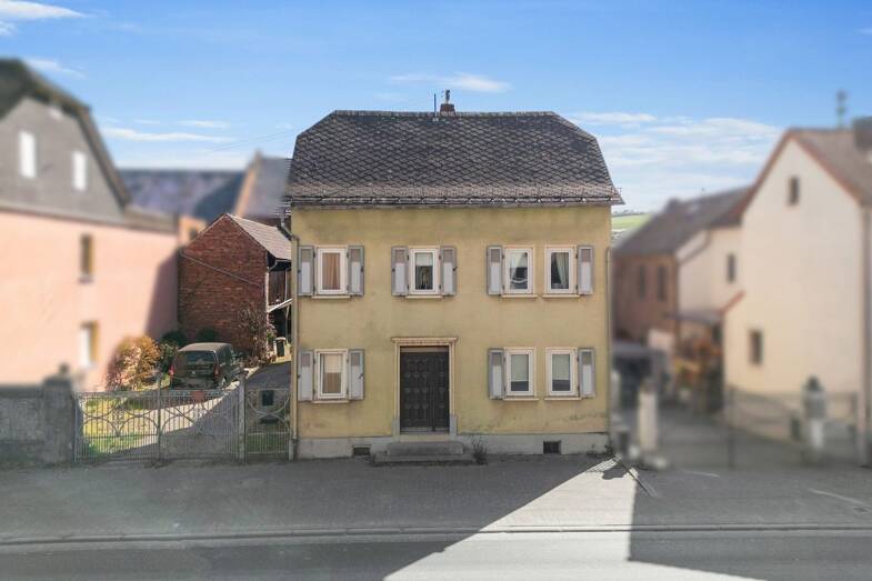 Einfamilienhaus zum Kauf 140.000 € 5 Zimmer 102 m² 714 m² Grundstück Niederneisen 65629