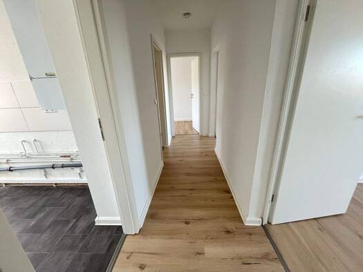 Wohnung zur Miete 298 € 3 Zimmer 58 m² 3. Geschoss Frankenberger Str. 46 Hainichen 09661